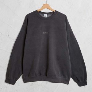 ISO iets frans UO washed black crewneck